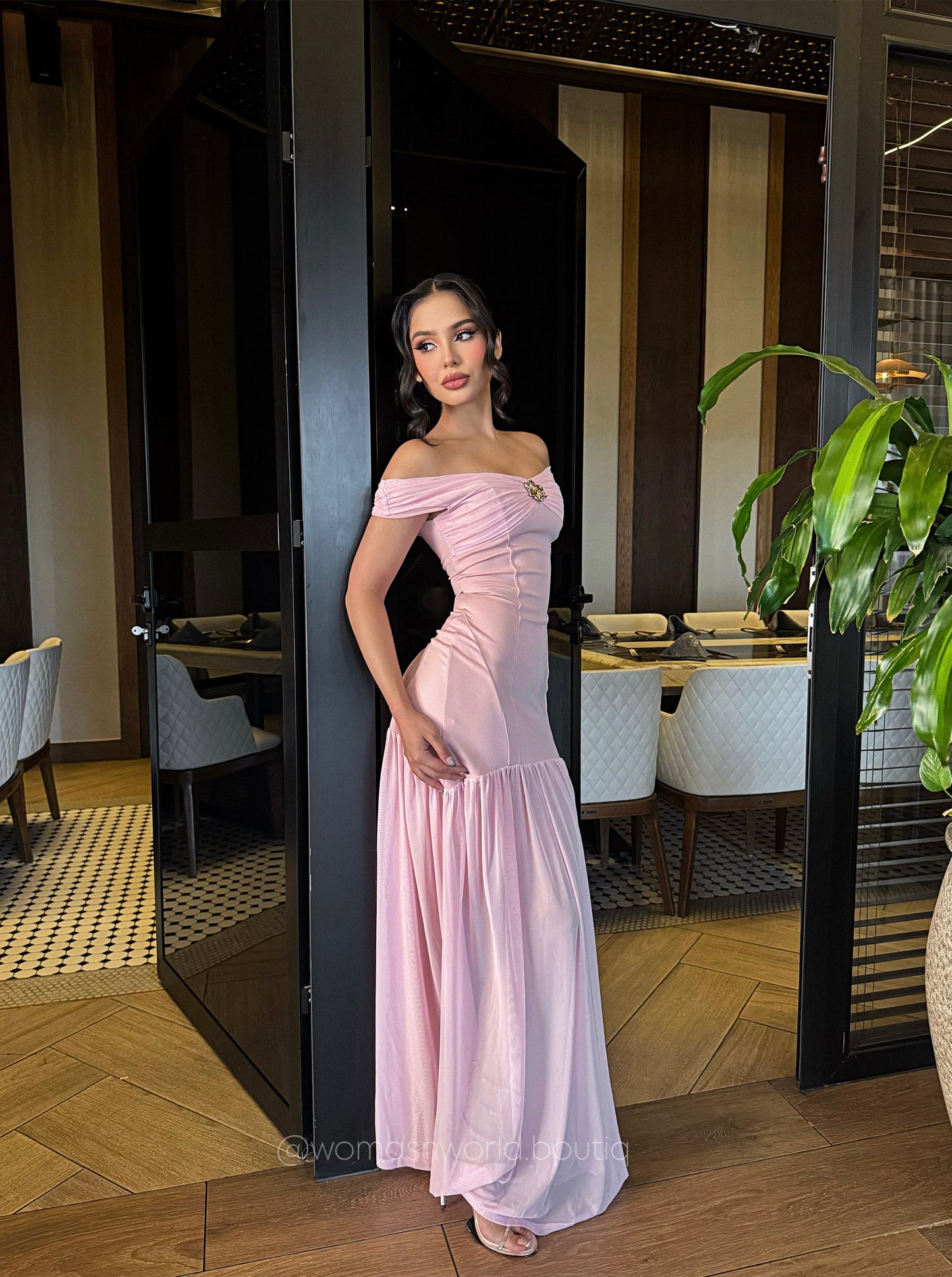 Dress Aura